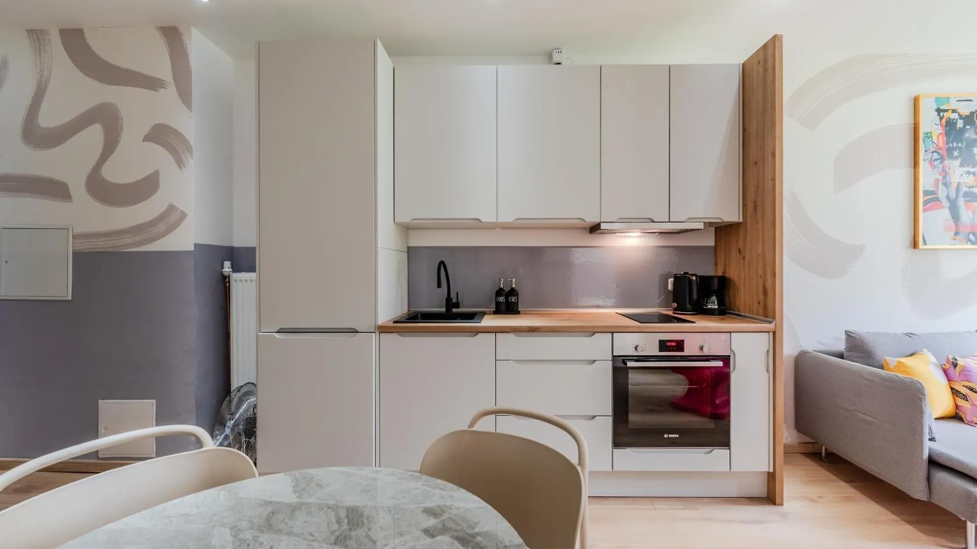 Artsy Apartment In Central Berlin - Self Check In