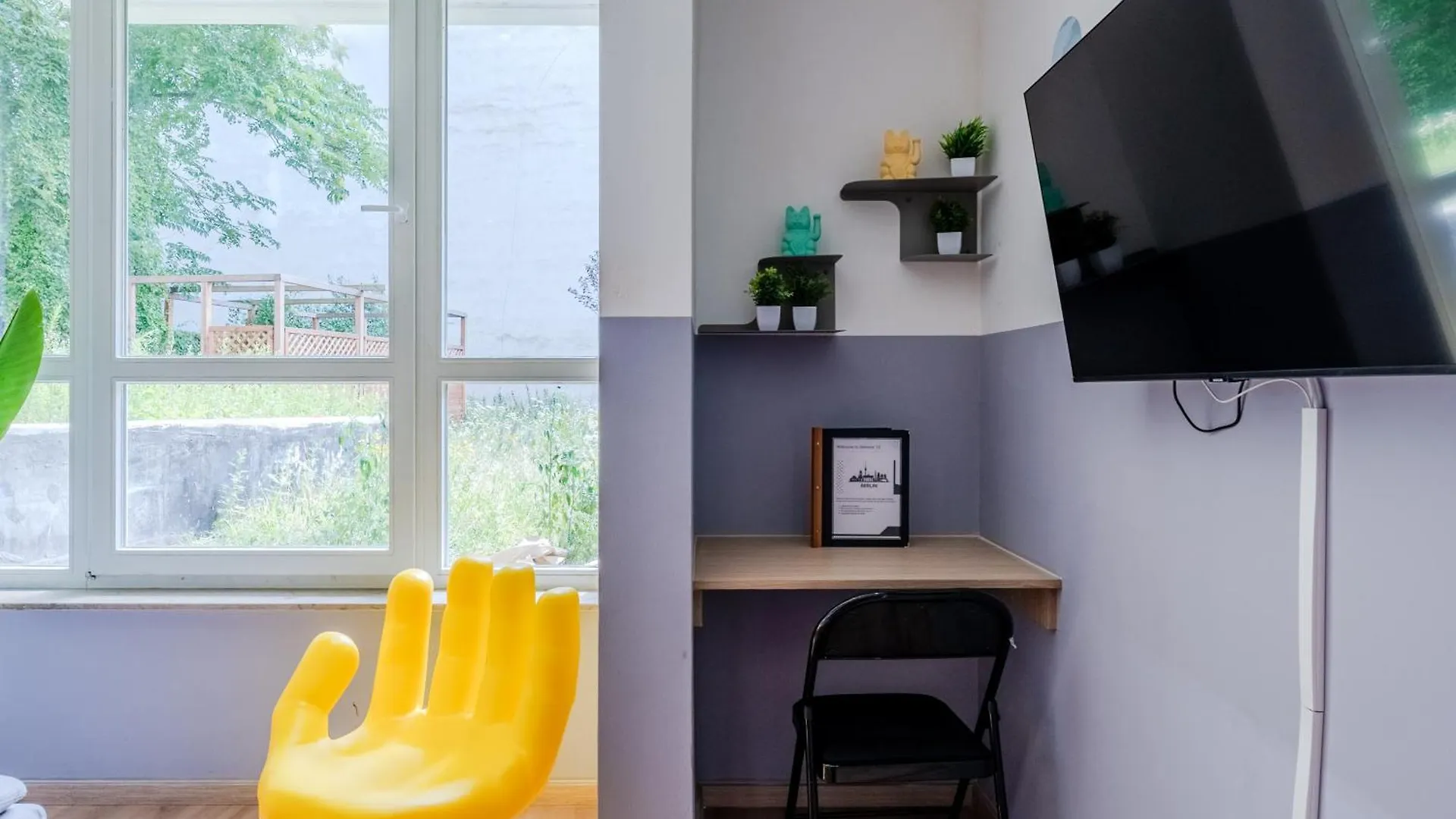 Artsy Apartment In Central Berlin - Self Check In